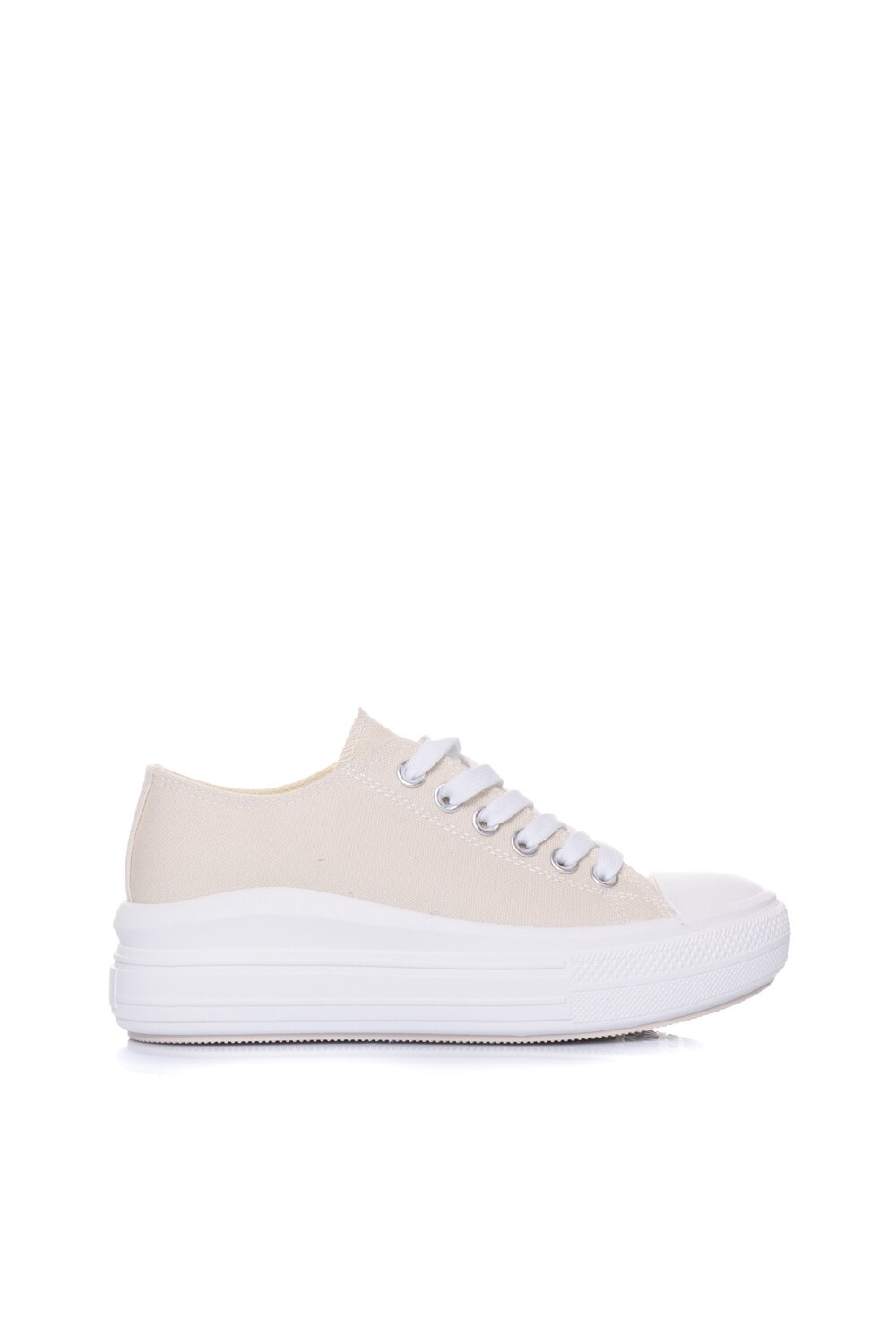 Tenisi dama Tarva, Bej