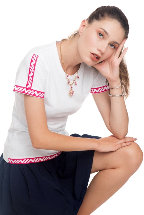 Tricou The Dresser, bumbac alb, broderie, magenta