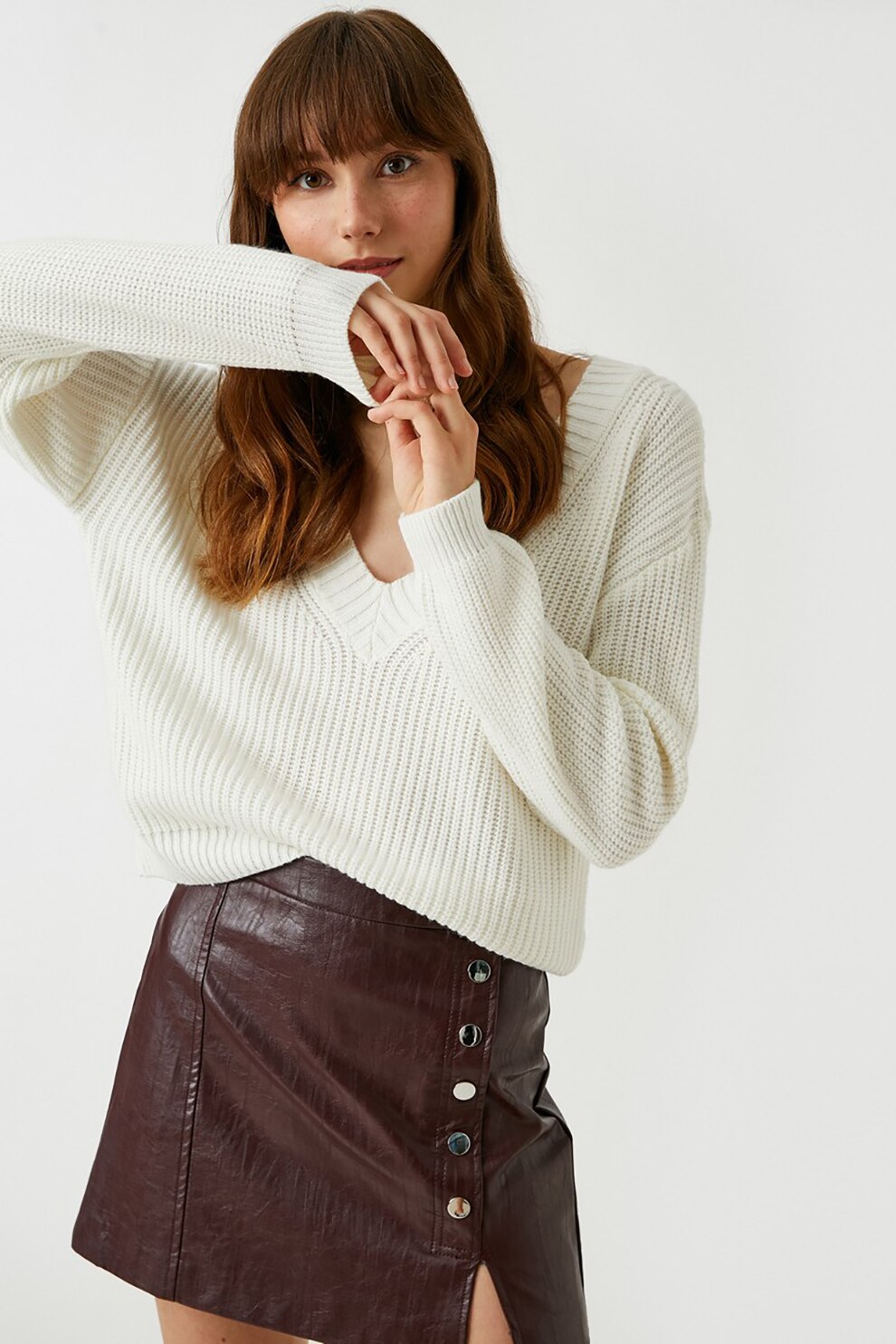 KOTON, Pulover lejer cu decolteu in V, Alb prafuit