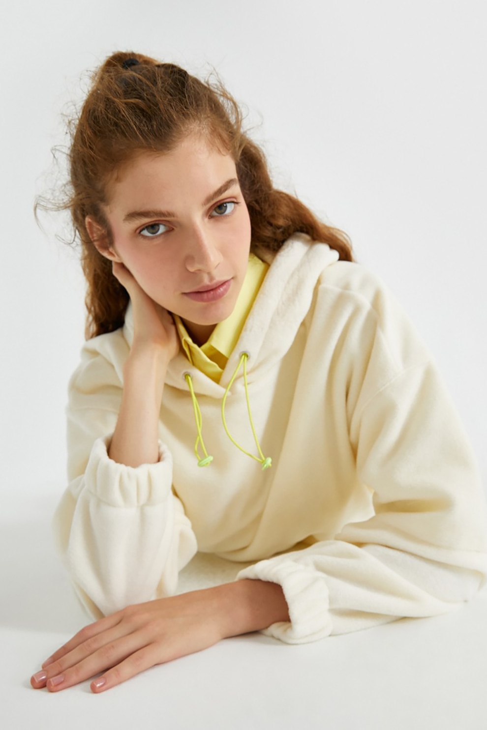 KOTON, Hanorac cu gluga cu snur de ajustare, Alb fildes