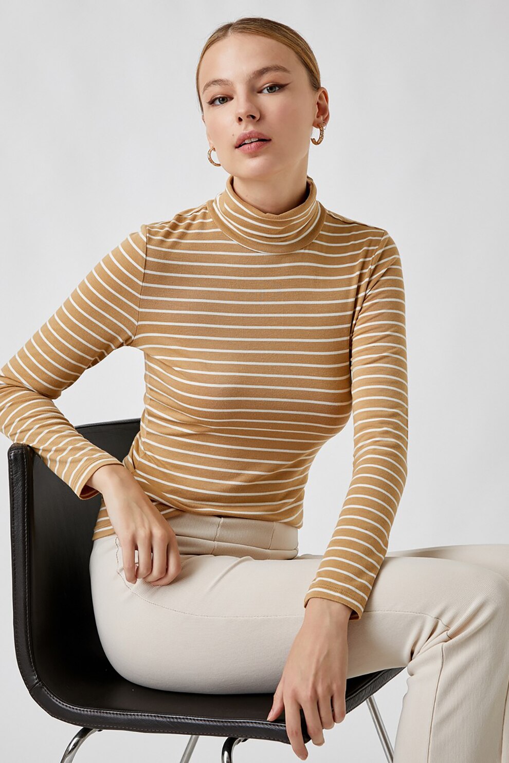 KOTON, Bluza cu dungi si guler inalt, Bej/Alb