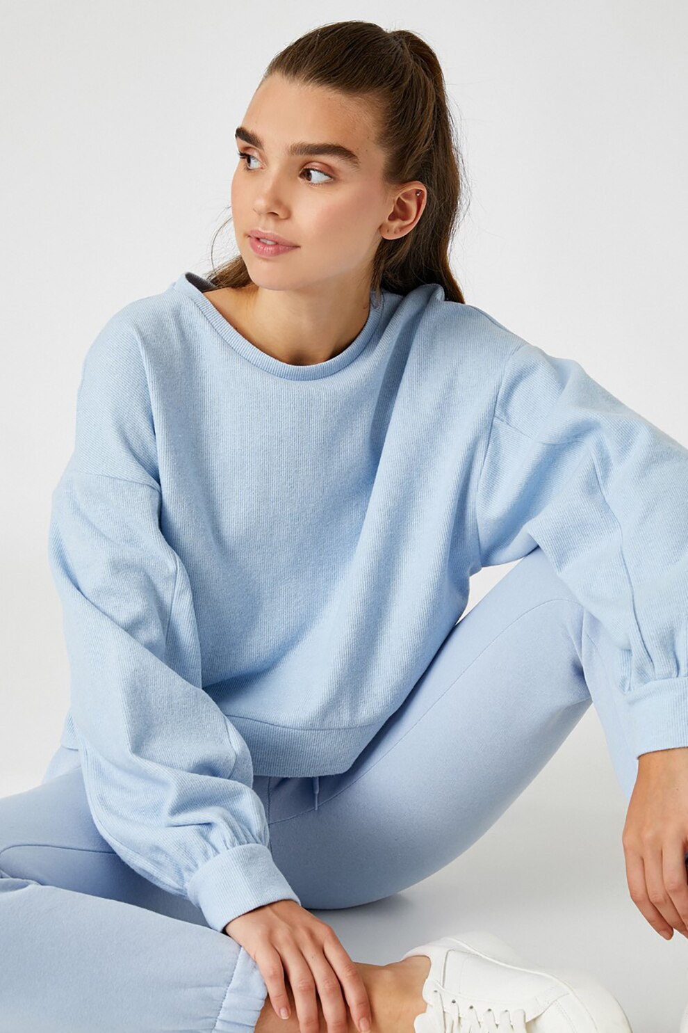 KOTON, Bluza sport lejera cu decolteu la baza gatului, Albastru deschis