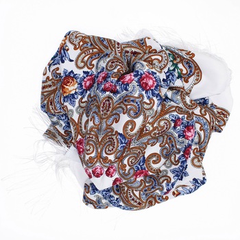 Esarfa de dama, Buticcochet, 100% Viscoza, Alb cu imprimeu floral, 108x180 cm - ES755 Esarfa de dama, Buticcochet, 100% Viscoza, Alb cu imprimeu floral, 108x180 cm - ES755