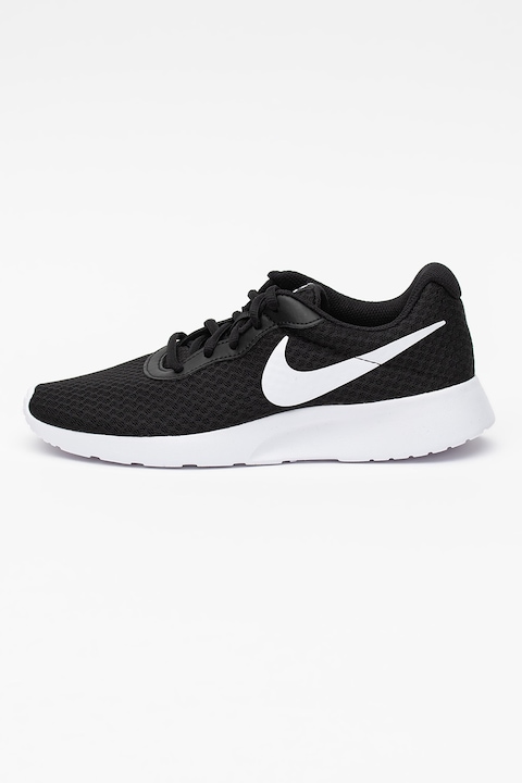 Nike, Мрежести спортни обувки Tanjun с лого, Бял/Черен
