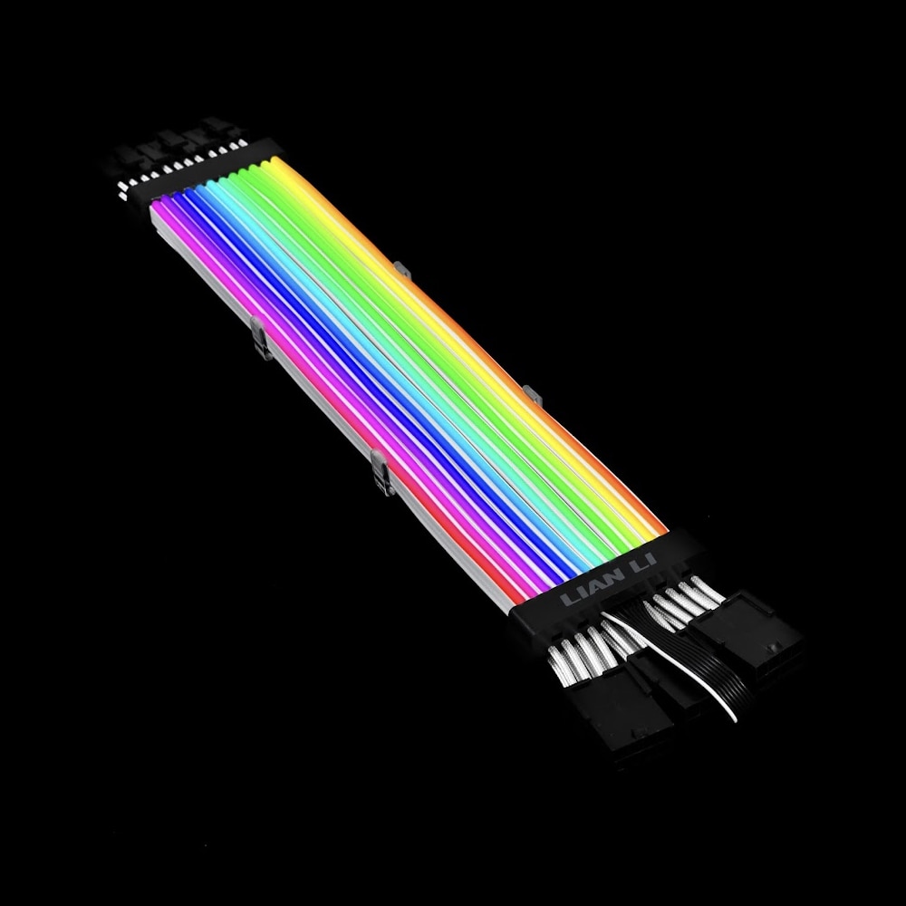 Iluminare RGB pentru cablu GPU Lian Li Strimer Plus 3x8-PIN RGB