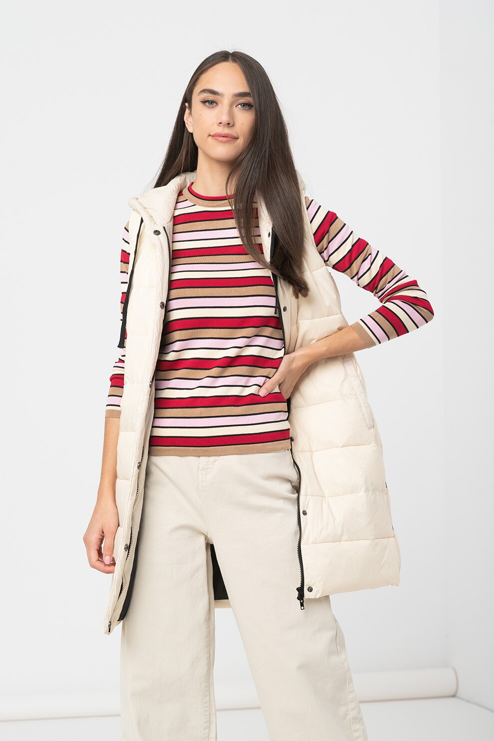 Sisters Point, Vesta matlasata cu gluga si slituri cu capse Dea, Crem, L