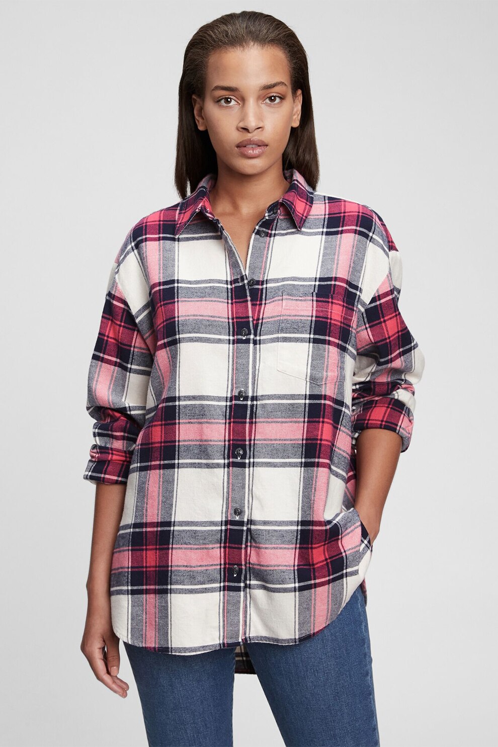 GAP, Camasa supradimensionata cu model in carouri si buzunar aplicat pe piept, Alb/Rosu/Albastru