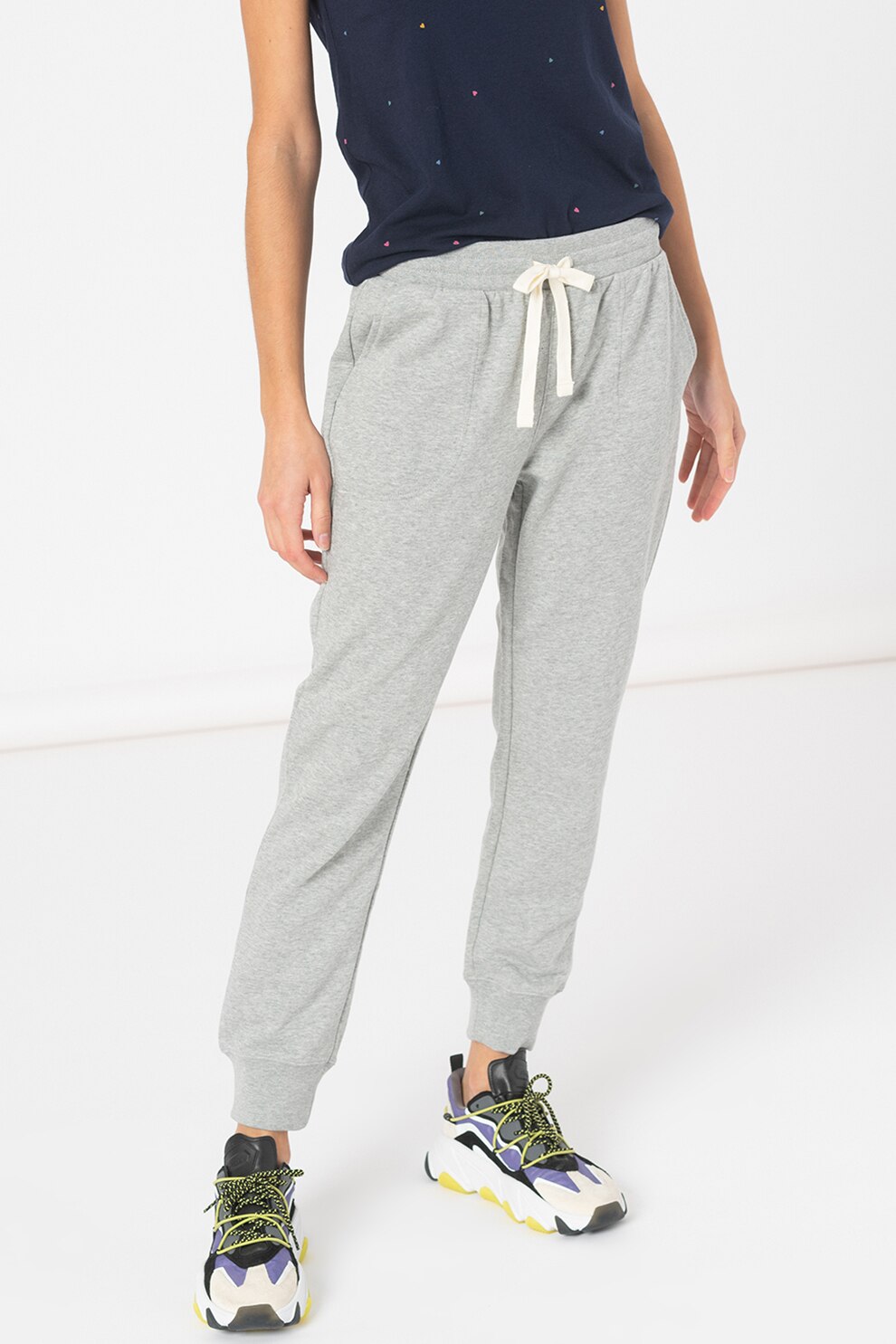 GAP, Pantaloni sport conici cu snur in talie, Gri melange