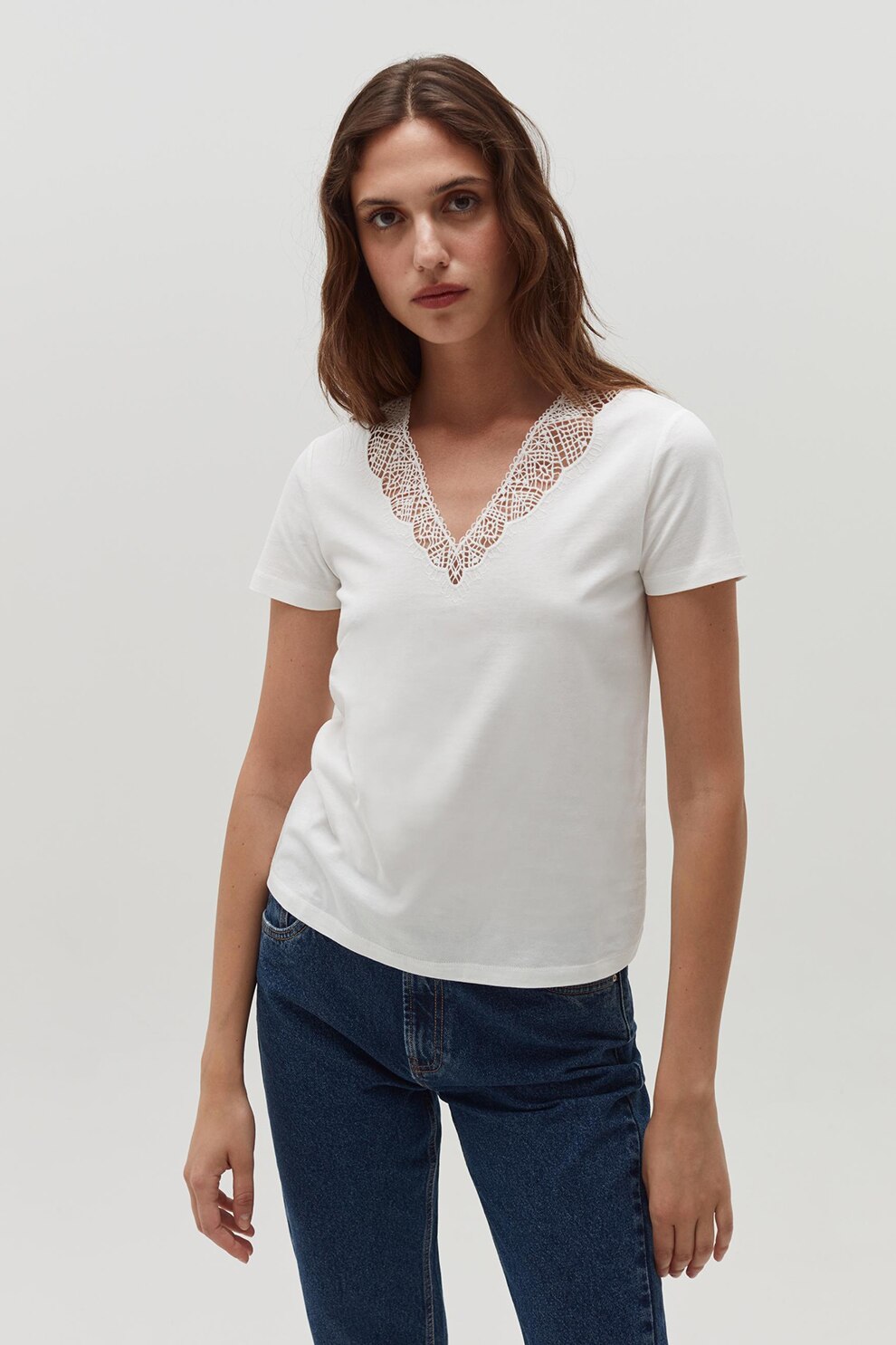 OVS, Tricou cu decolteu in V si insertii de dantela, Alb