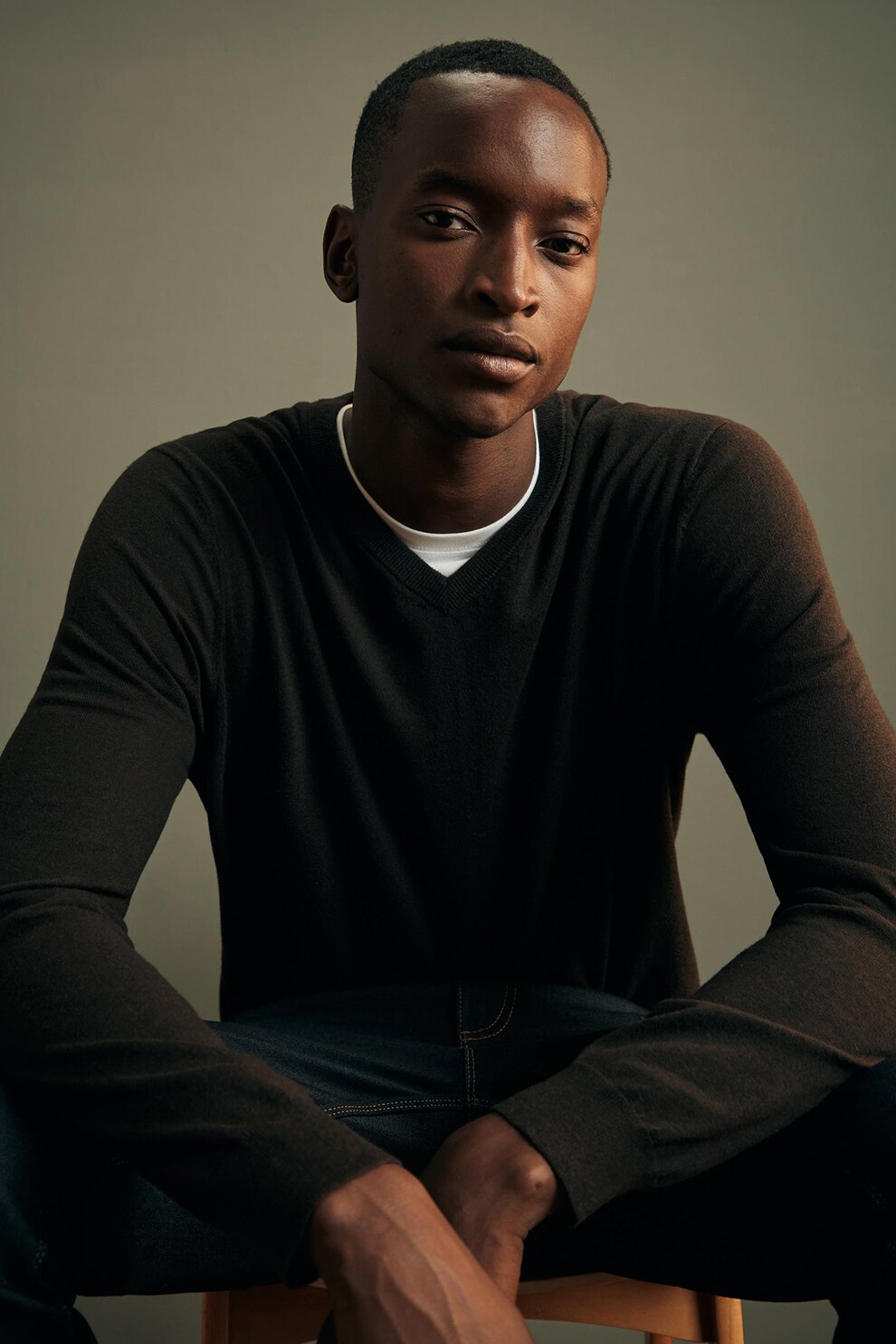 OVS, Pulover din amestec de casmir cu decolteu in V, Maro inchis