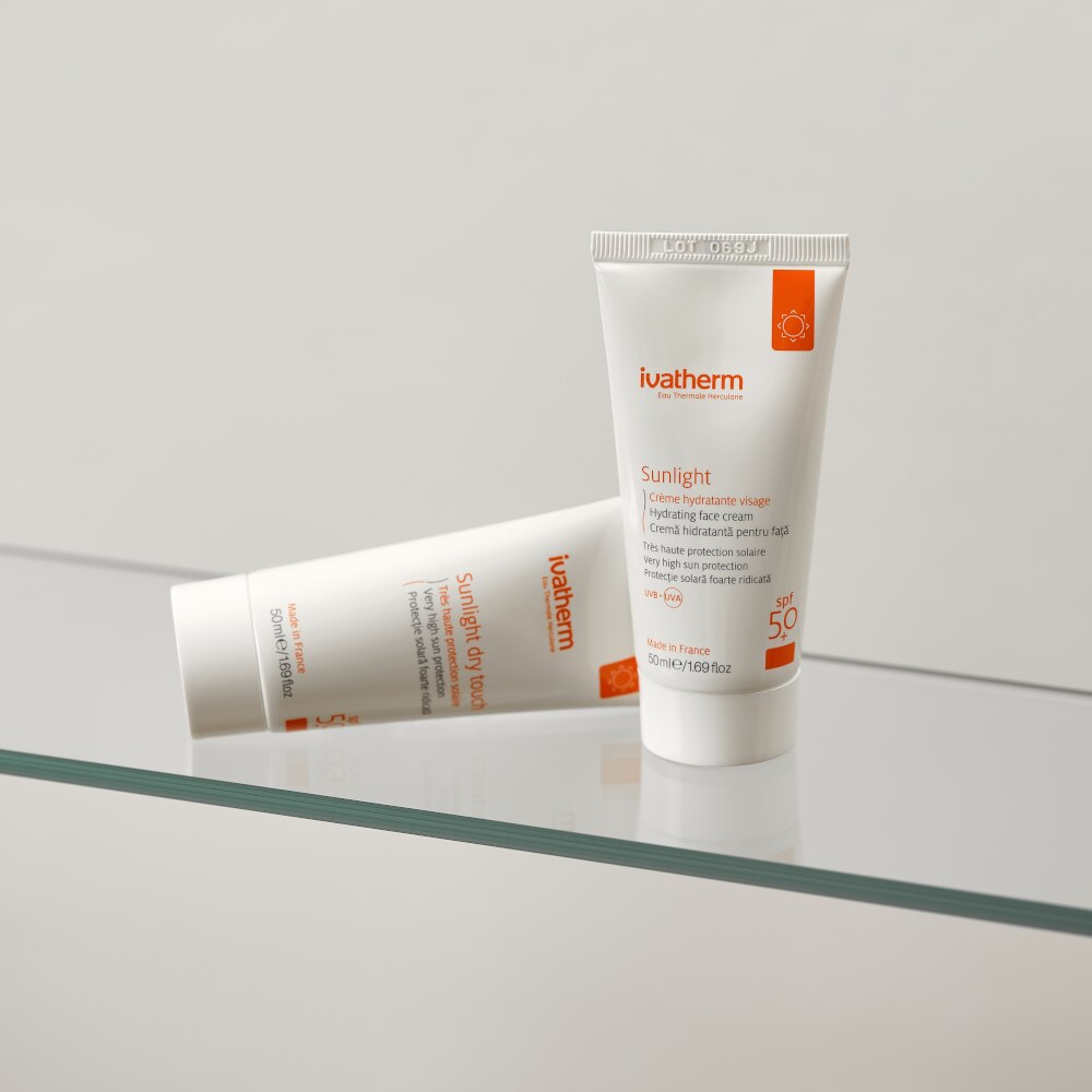 Слънцезащитен крем за лице SPF 50+ Sunlight, Ivatherm, За чувствителна ...