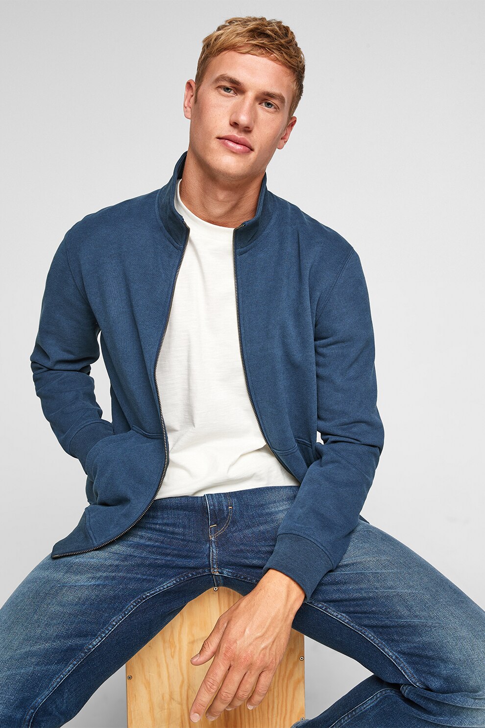 s.Oliver, Bluza sport regular fit din amestec de bumbac cu fermoar, Albastru