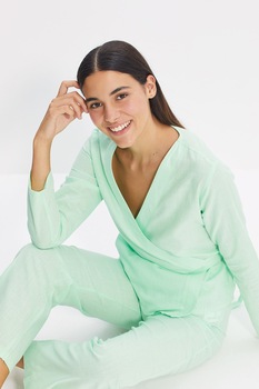 Trendyol - Памучна пижама със застъпен дизайн, Бледо зелено