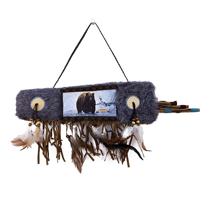 Tablou in forma de tolba cu sageti, decorat cu blanita si margele M3,41x12cm