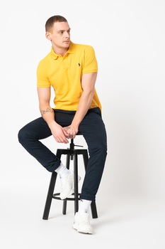 Polo Ralph Lauren, Tricou polo slim fit din material pique Classics, Galben sofran/albastru inchis Polo Ralph Lauren, Tricou polo slim fit din material pique Classics, Galben sofran/albastru inchis