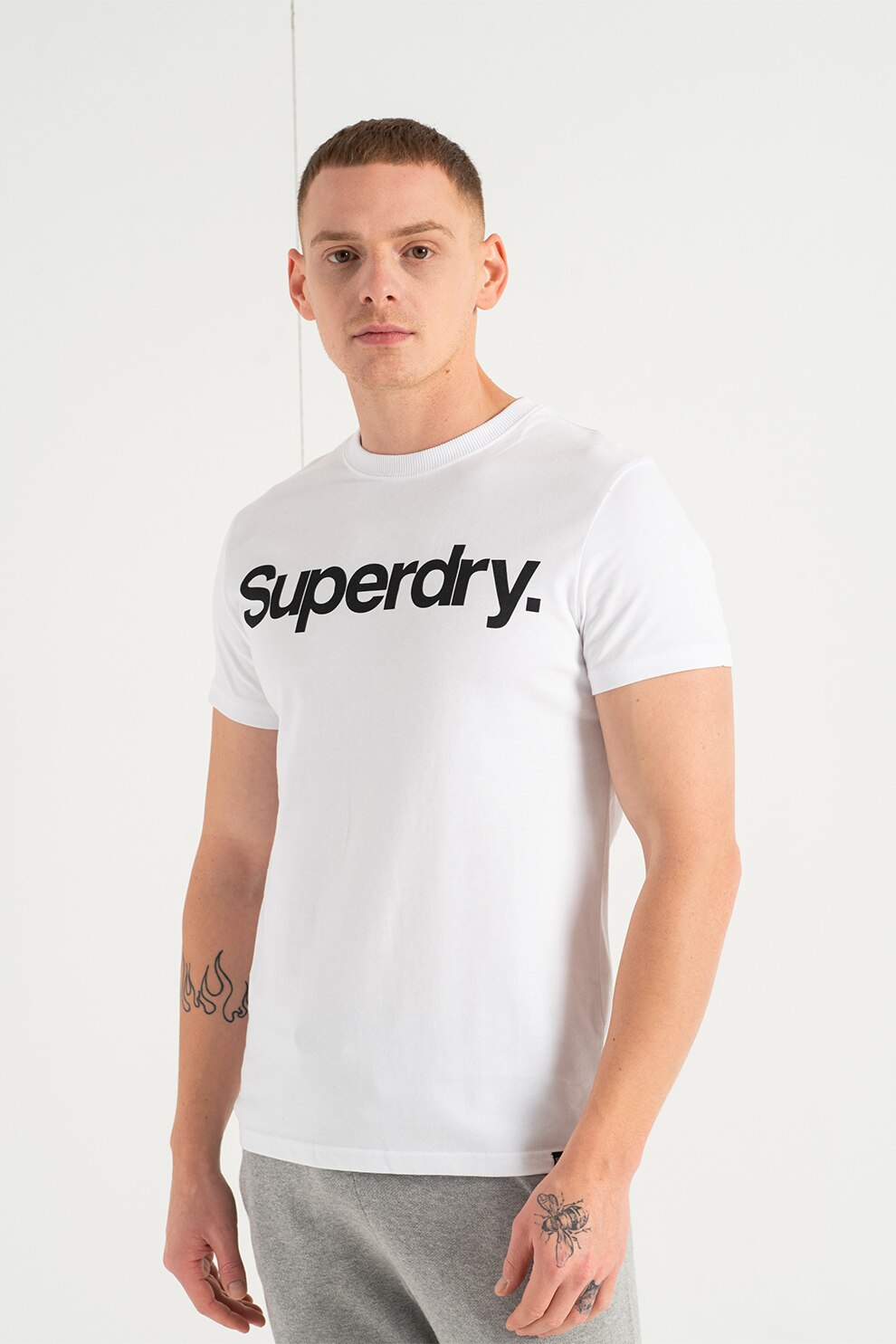 SUPERDRY, Tricou cu decolteu la baza gatului si logo supradimensionat, Negru, Alb, 2XL