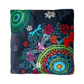 Perna Casa de Vis, 50x50 cm, decor natura, umplutura puf siliconizat Perna Casa de Vis, 50x50 cm, decor natura, umplutura puf siliconizat