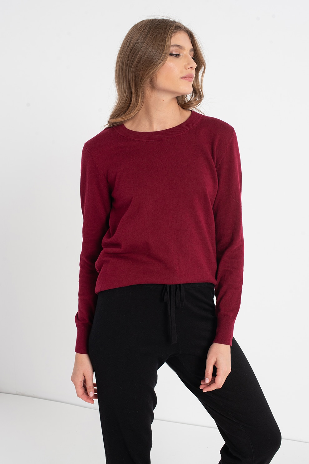 GAP, Pulover tricotat fin cu terminatii striate, Visiniu