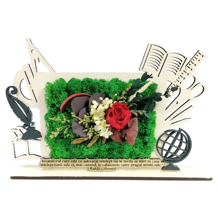 Tablou de lemn cu licheni stabilizati verde natur si mini rosa criogenata culoare rosie, 31x21 cm, mesaj personalizat