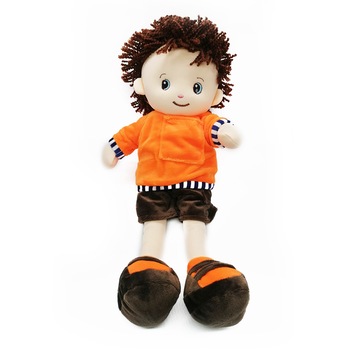 Papusa de Plus 40cm, Baietel in hanorac portocaliu cu gluga si pantaloni scurti care canta in limba romana Papusa de Plus 40cm, Baietel in hanorac portocaliu cu gluga si pantaloni scurti care canta in limba romana