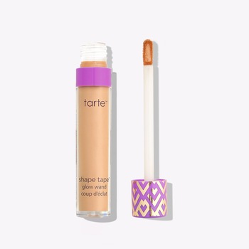 Corector - iluminator Glow Wand , Tarte , Dream , 6 ml Corector - iluminator Glow Wand , Tarte , Dream , 6 ml