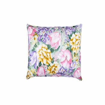Perna SOMNART, 60x60 cm, umplutura pene 90%, puf 10%, bumbac 100%, model floral multicolor Perna SOMNART, 60x60 cm, umplutura pene 90%, puf 10%, bumbac 100%, model floral multicolor