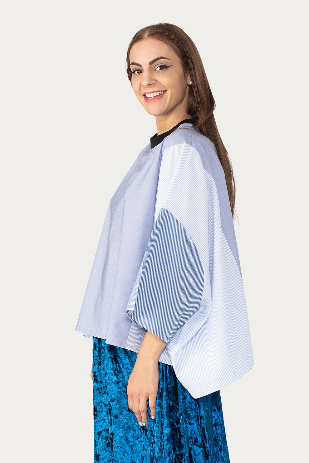 Antonia M, Bluza lejera cu model in dungi si colorblock, albastru azur, alb