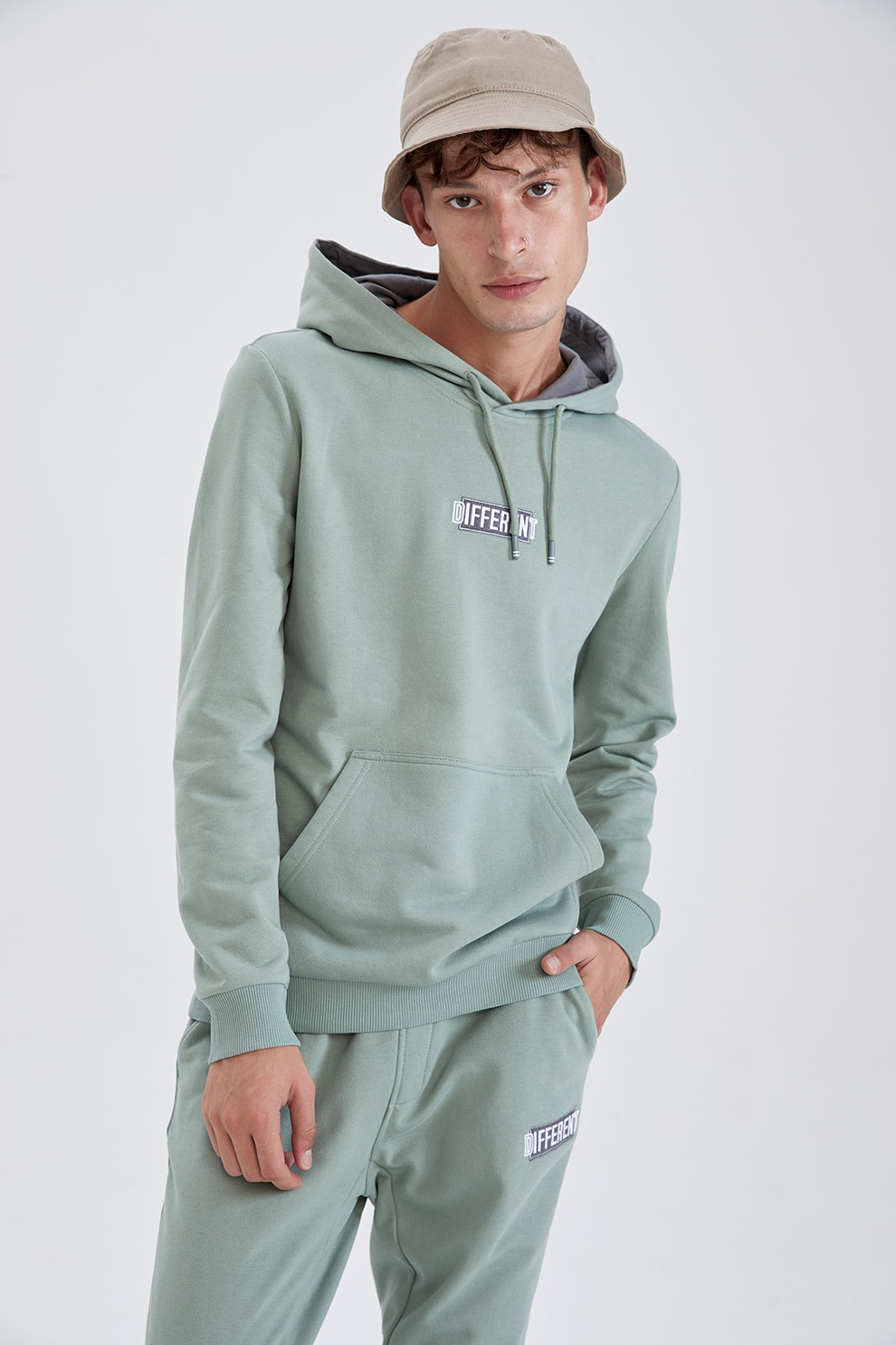 DeFacto, Hanorac cu buzunar kangaroo si text, Verde menta