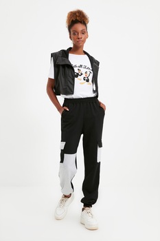 Trendyol, Pantaloni sport cu talie inalta si detalii contrastante, Negru/Gri deschis Trendyol, Pantaloni sport cu talie inalta si detalii contrastante, Negru/Gri deschis