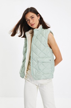 Trendyol, Vesta matlasata cu buzunare cu clapa, Verde menta Trendyol, Vesta matlasata cu buzunare cu clapa, Verde menta