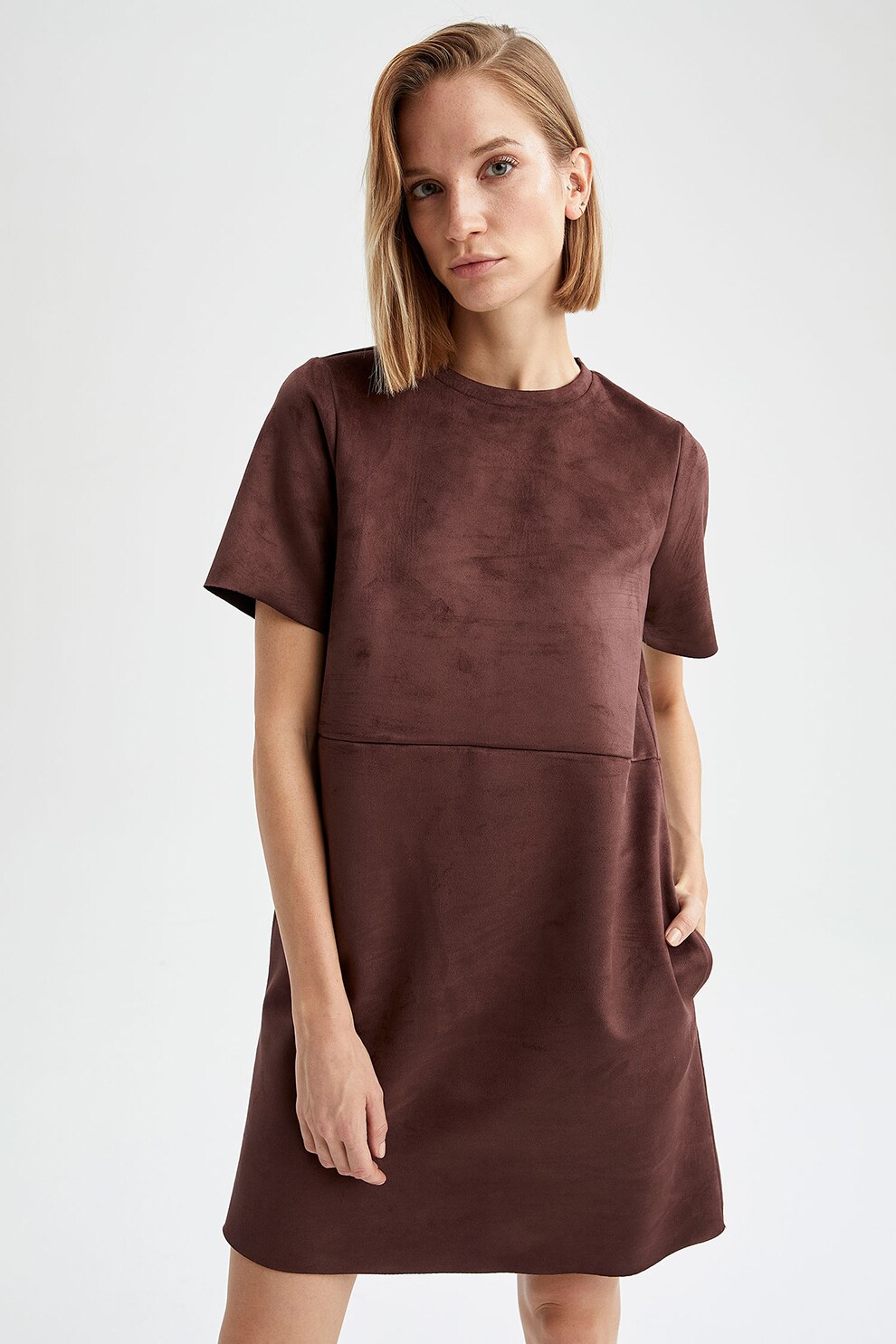 DeFacto, Rochie scurta din piele intoarsa ecologica cu buzunare laterale, Maro