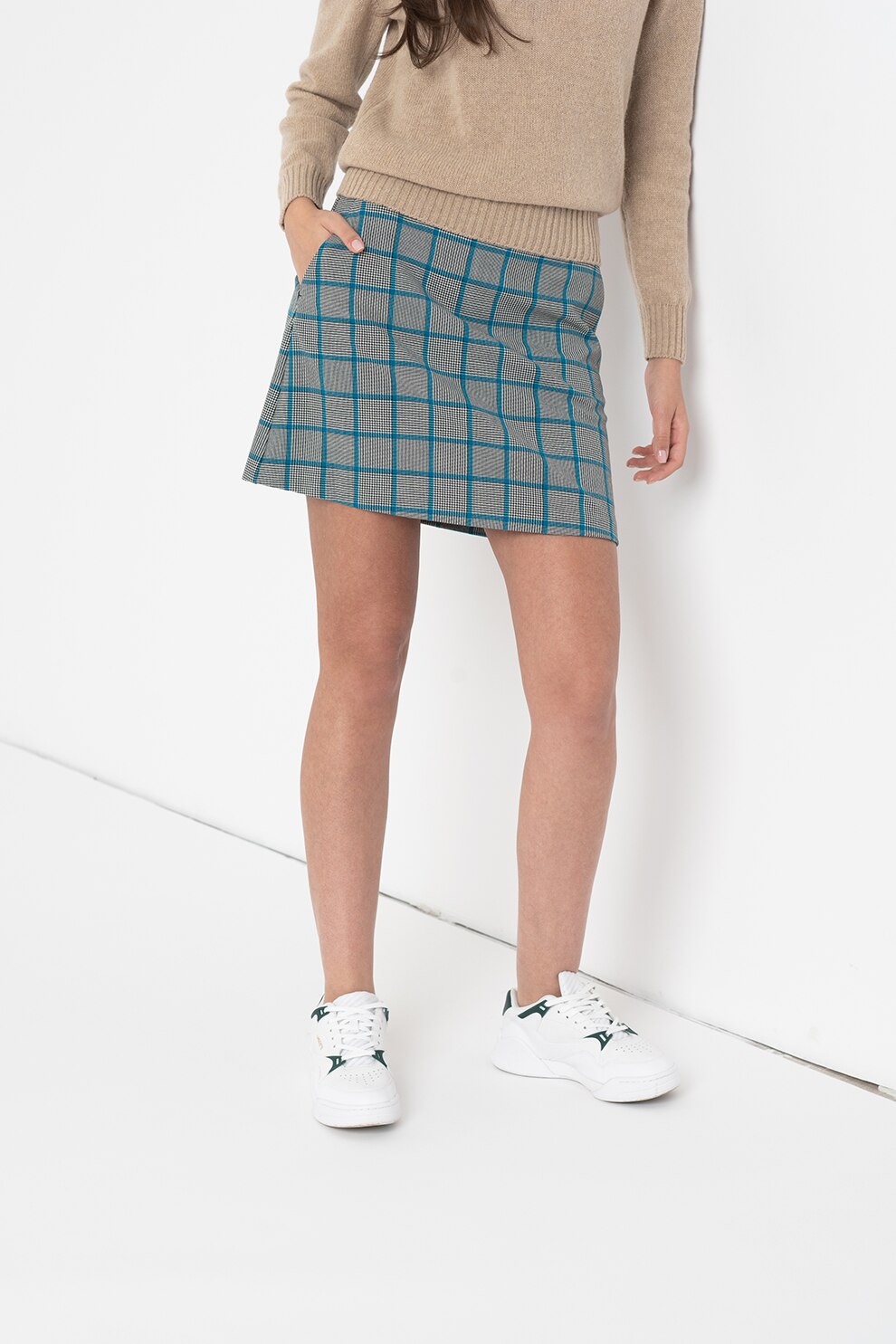 United Colors of Benetton, Fusta mini in carouri cu buzunare laterale, Albastru/Negru/Alb