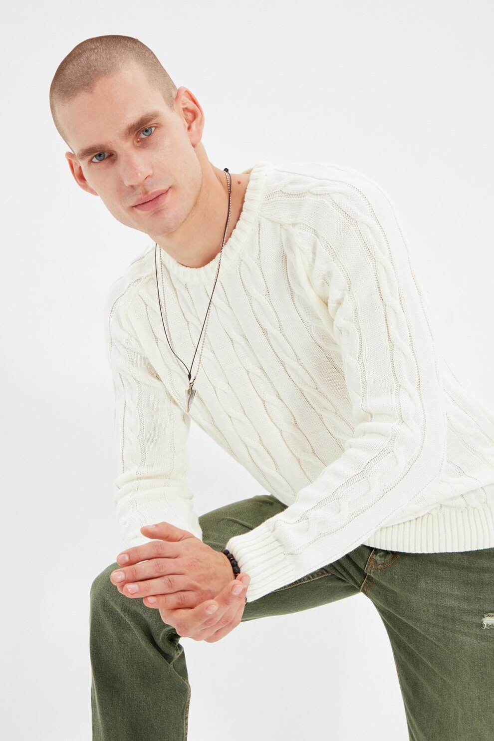 Trendyol, Pulover cu decolteu rotund si model torsade, Alb