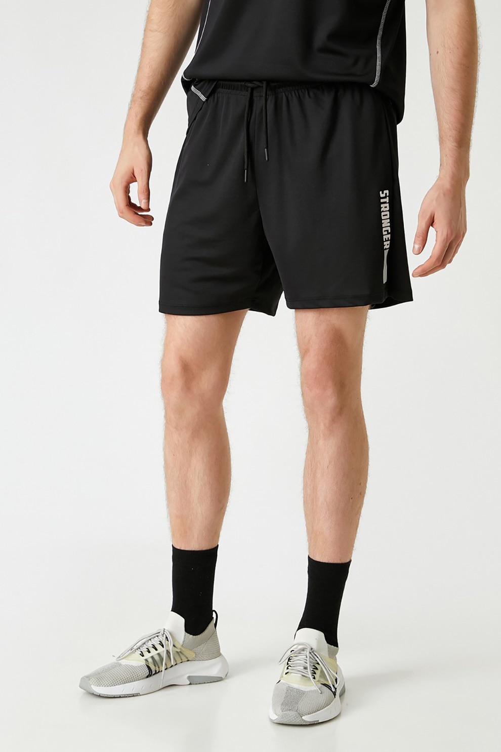 KOTON, Pantaloni scurti cu snur de ajustare si detaliu cu imprimeu text, Negru