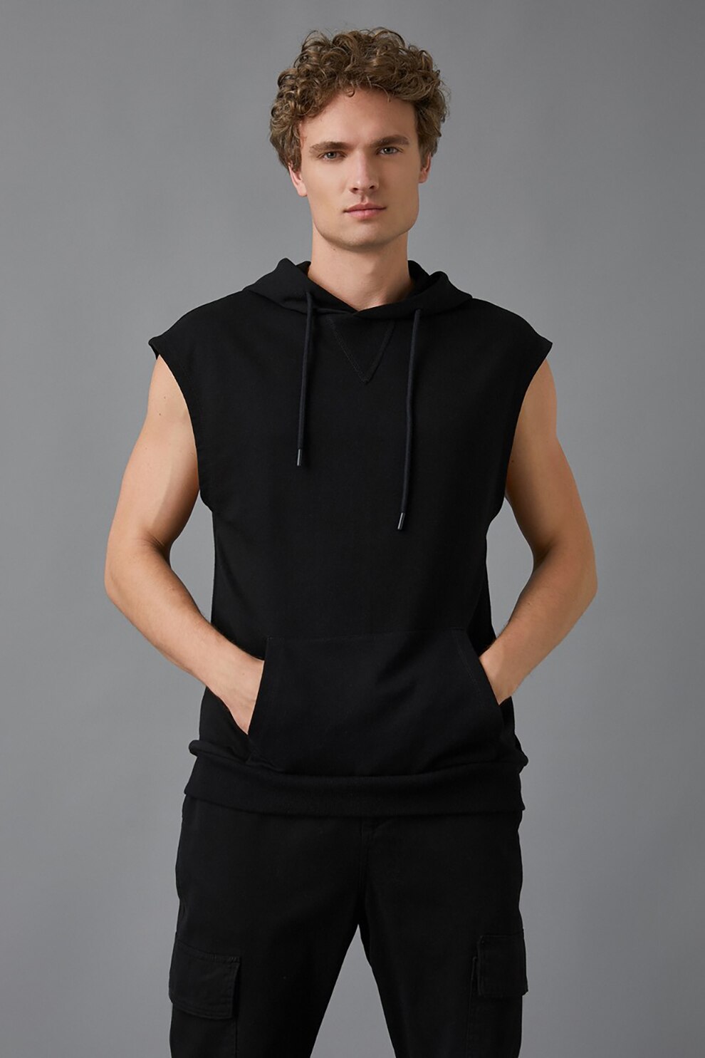 KOTON, Hanorac cu maneci scurte si buzunar kangaroo, Negru