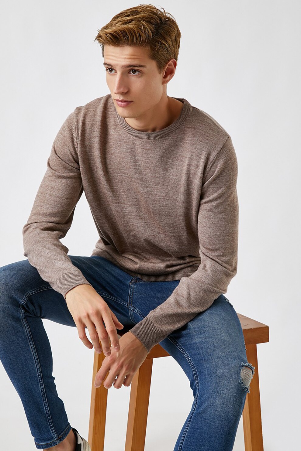 KOTON, Pulover cu decolteu la baza gatului si aspect tricotat fin, Maro deschis melange, S