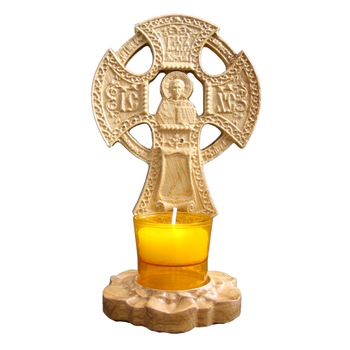 Candela de masa in forma de troita, lemn masiv, 17x11 cm Candela de masa in forma de troita, lemn masiv, 17x11 cm