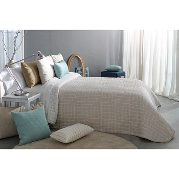 Set Cuvertura Ogy si o fata de perna, Reig Marti, bej, 205 cm x 270 cm Set Cuvertura Ogy si o fata de perna, Reig Marti, bej, 205 cm x 270 cm