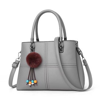 Geanta Dama Carole Gri 33x25x11 CM Geanta Dama Carole Gri 33x25x11 CM