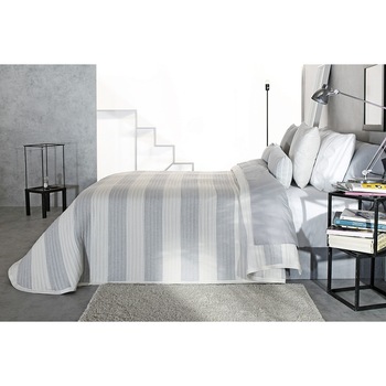 Set Cuvertura Dyson si 2 fete de perna, Reig Marti, gri, dimensiune 280 cm x 270 cm Set Cuvertura Dyson si 2 fete de perna, Reig Marti, gri, dimensiune 280 cm x 270 cm