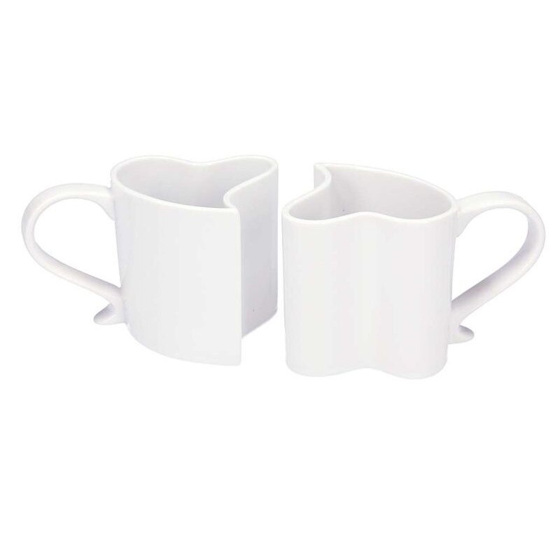 Set 2 cani de cuplu in forma de inimi unite intr-o imbratisare, 250 ml