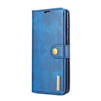 Husa pentru Samsung Galaxy A72, CaseMe, piele, 2 in 1, protectie superioara, inchidere cu capsa magnetica, tip portofel, back cover, stand, Albastru Husa pentru Samsung Galaxy A72, CaseMe, piele, 2 in 1, protectie superioara, inchidere cu capsa magnetica, tip portofel, back cover, stand, Albastru