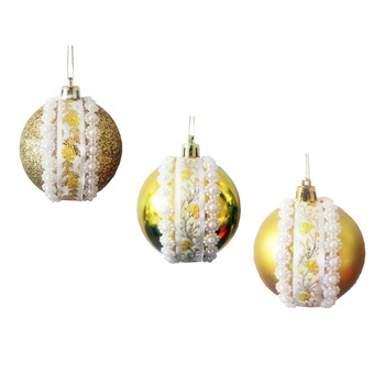 Set 3 Globuri Galbene Craciun 8 mm Motive Taranesti Broderie Papadii si Perle Set 3 Globuri Galbene Craciun 8 mm Motive Taranesti Broderie Papadii si Perle