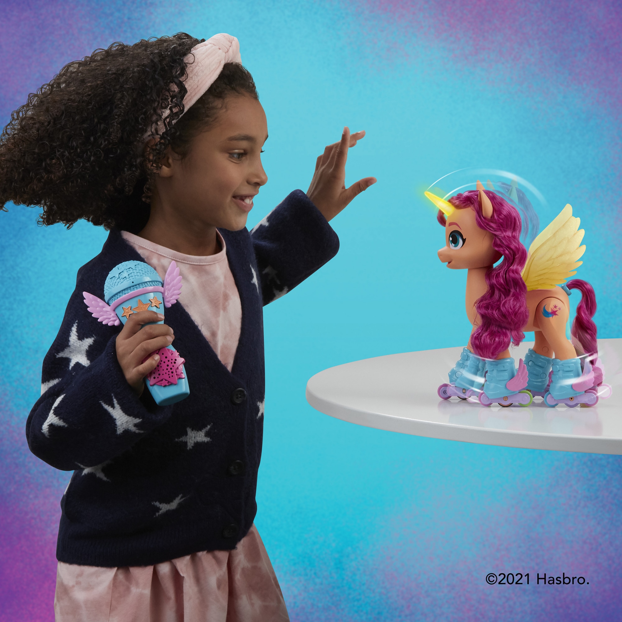 Figurina interactiva My Little Pony - Sing and skate, Sunny - eMAG.ro