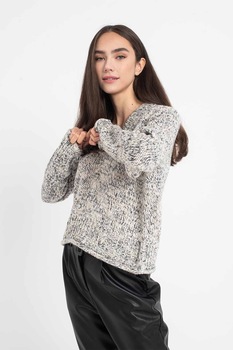 Vila, Pulover din amestec de lana cu decolteu in V Freesia, Alb/Negru/Maro taupe Vila, Pulover din amestec de lana cu decolteu in V Freesia, Alb/Negru/Maro taupe