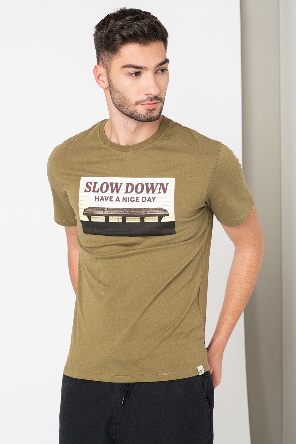 Jack&Jones, Tricou din bumbac cu imprimeu text Kingston, Verde oliv
