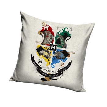 Fata De Perna Harry Potter Hogwarts Logo V8 , 40x40cm, Multicolor Fata De Perna Harry Potter Hogwarts Logo V8 , 40x40cm, Multicolor
