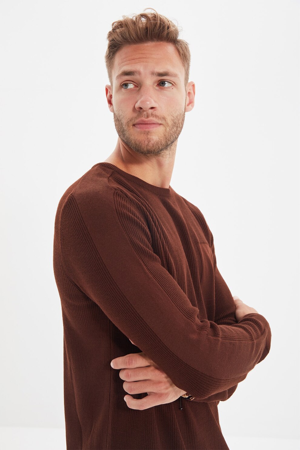 Trendyol, Pulover slim fit cu buzunar aplicat pe piept, Coniac