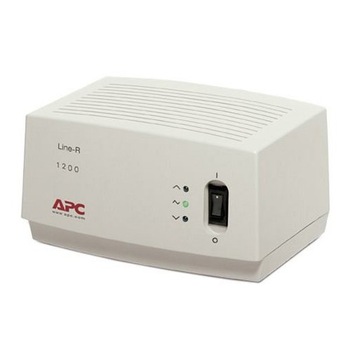 Stabilizator de tensiune APC LINE-R, 1200VA/230V/50Hz, line-interactive Stabilizator de tensiune APC LINE-R, 1200VA/230V/50Hz, line-interactive