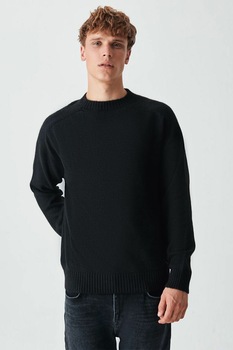 LTB, Pulover, cu decolteu la baza gatului si maneci raglan, Negru LTB, Pulover, cu decolteu la baza gatului si maneci raglan, Negru